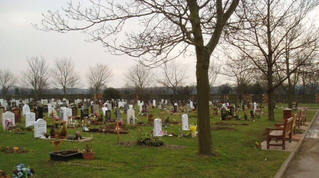 St. Luke's Cemetery, Bromley, Kent. Apart from this cemetery the rest of this grid square is occupied by housing.