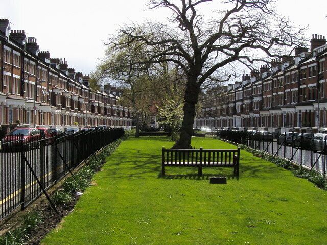 Primrose Gardens Primrose Gardens central green space