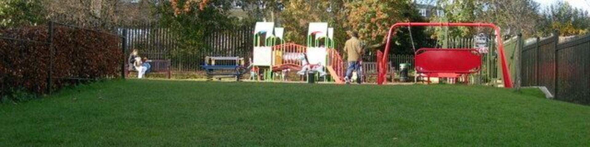 Antrim Gardens, Antrim Road, NW3. A small recreation ground on Antrim Road near Belsize Library 626051