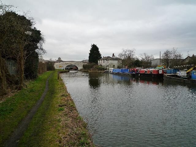 Bulls Bridge, Grand Union Canal Bulls Bridge (built 1801) spans the entrance to the Paddington Arm linking Paddington to Uxbridge. It was begun in 1801 and was joined to the main canal at Bulls Bridge in 1805.