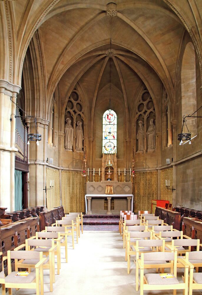 Edgware Priory, St Mary at the Cross, Priory Field Drive - East end