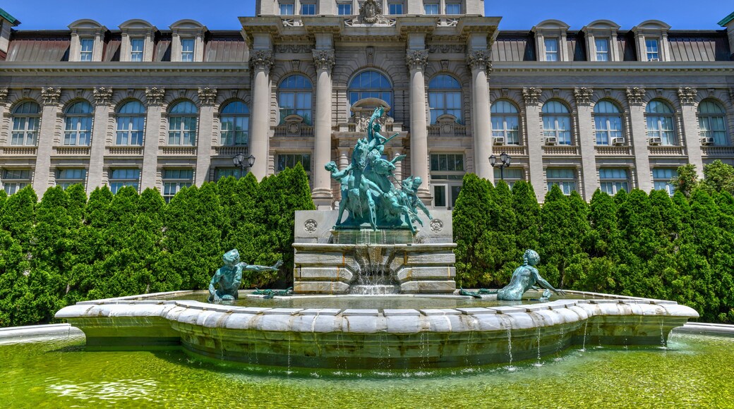 ํ ๋ผ ๊ฐ๋ ์ค