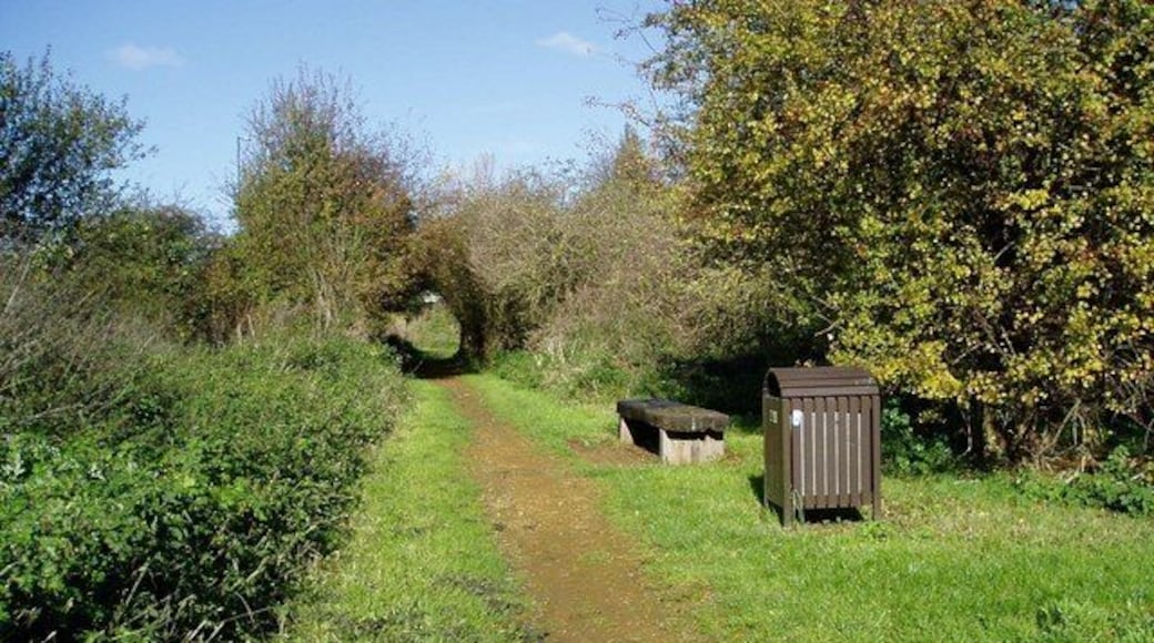 Bin and Bench located in Smiths Farm Meadows.