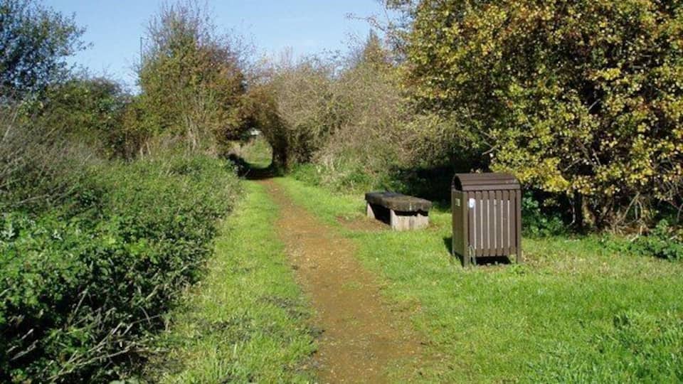 Bin and Bench located in Smiths Farm Meadows.