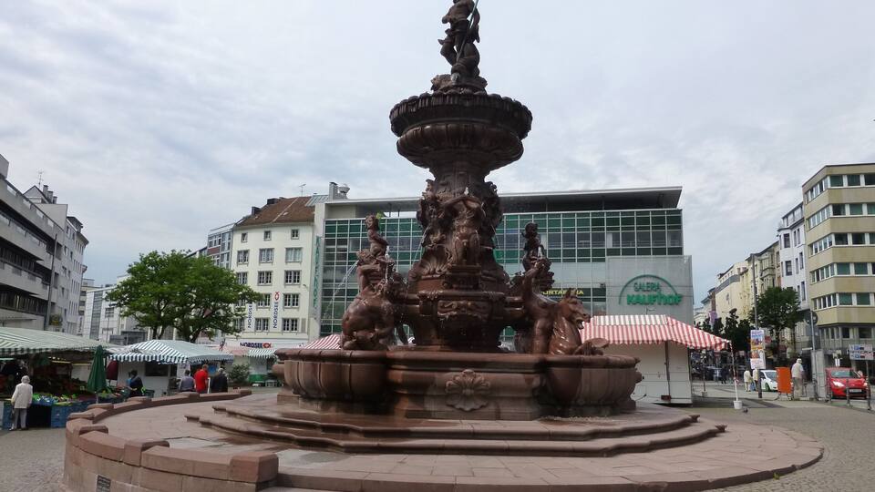 NeumarktstraĂe, Wuppertal