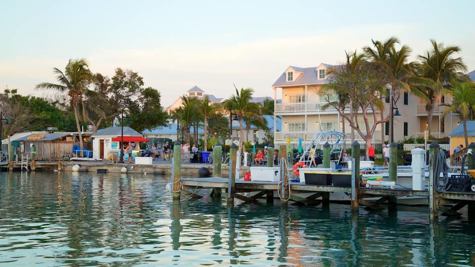 St Maarten and St Martin