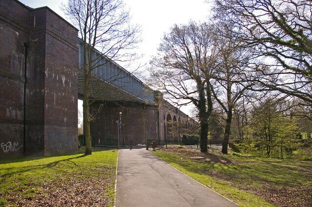 Piccadilly Line Viaduct/Bridge from Pymme's Brook Footpath