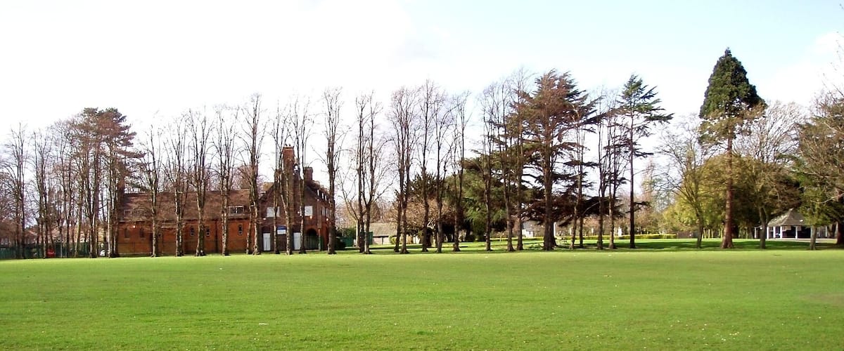 Small park in Woodside, with a Library in it. Photo taken March 2008. Owner: London Borough of Croydon.