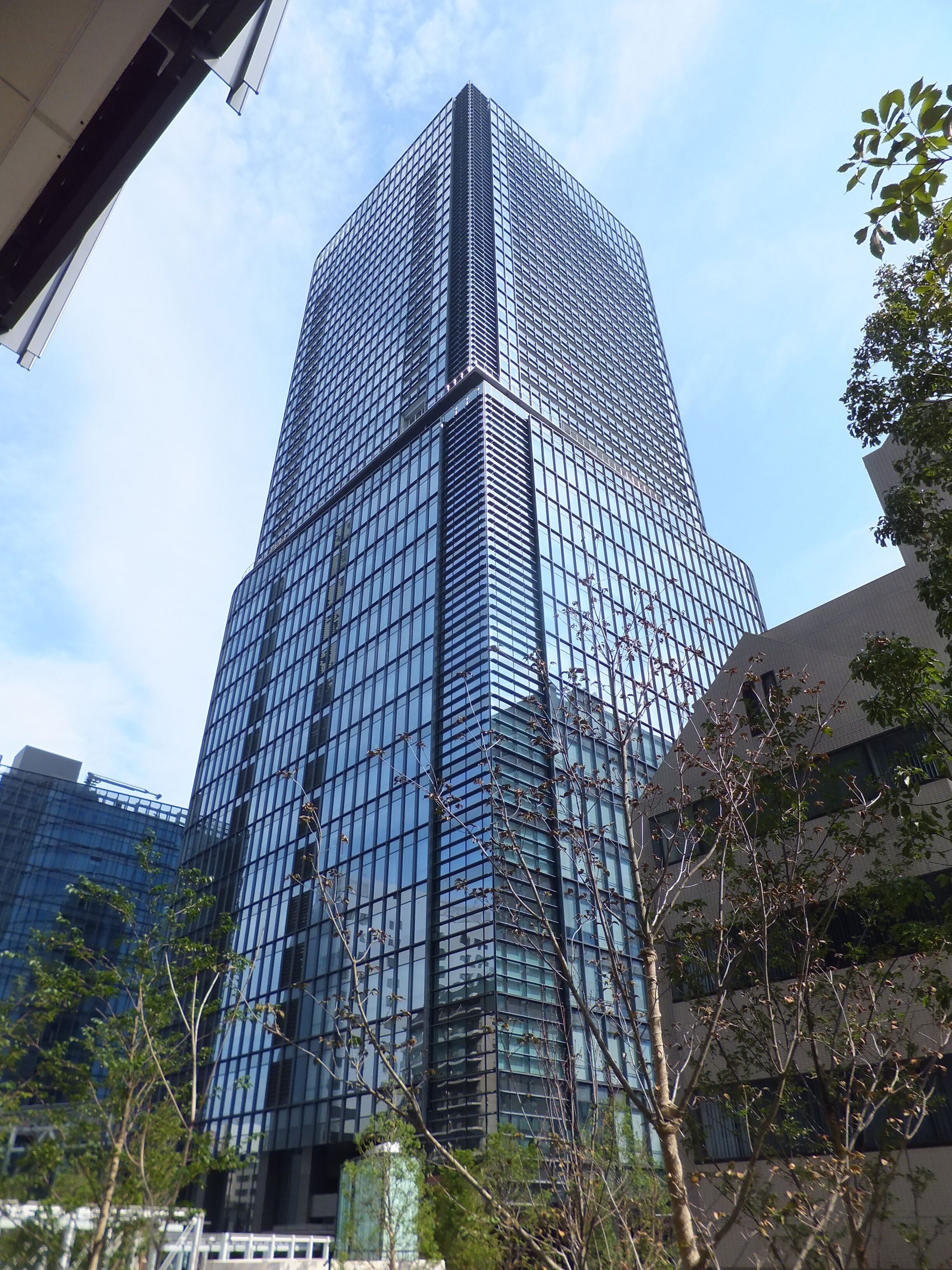 ワテラスタワー、北側より