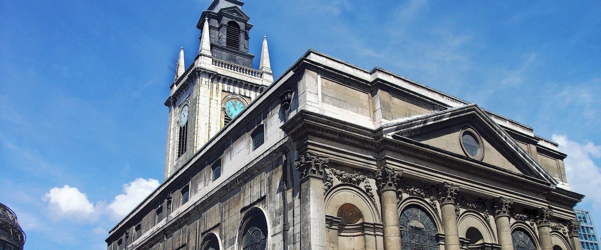 St Lawrence Jewry next Guildhall, to give its full title. One of Sir Christopher Wren's many churches in the City of London, built to replace the medieval one destroyed in the Great Fire of 1666.