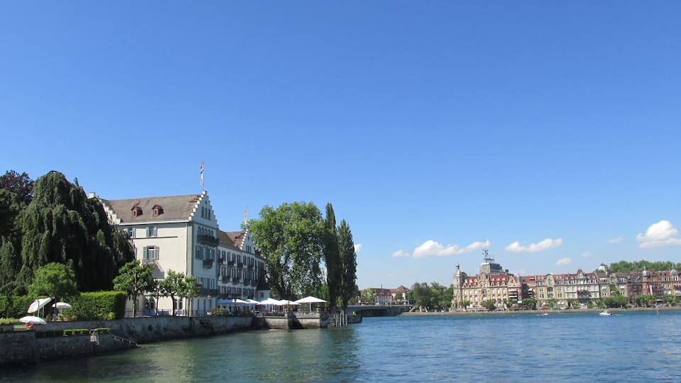 Steigenberger Hotel mit Seerestaurant auf der Insel Konstanz