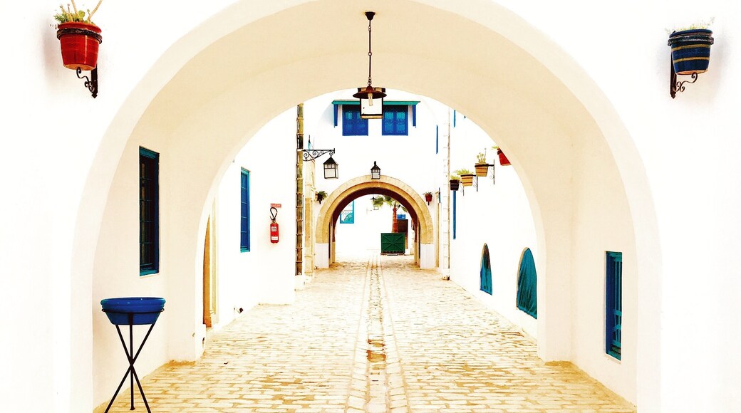 The streets of Hammamet.