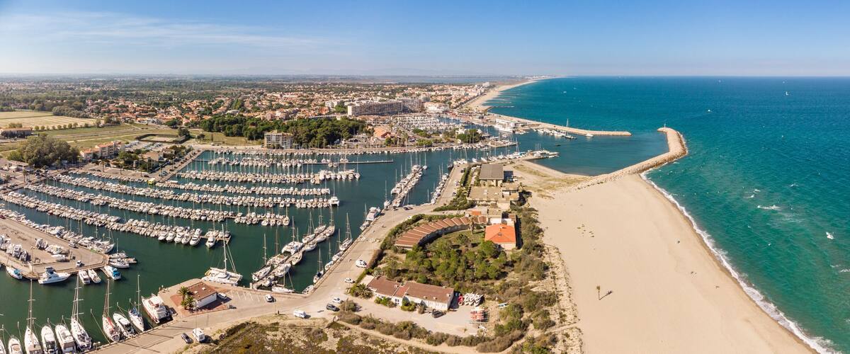 Vue aérienne du port de Saint-Cyprien (66750)