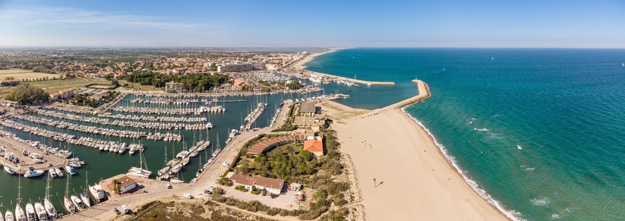 Vue aérienne du port de Saint-Cyprien (66750)