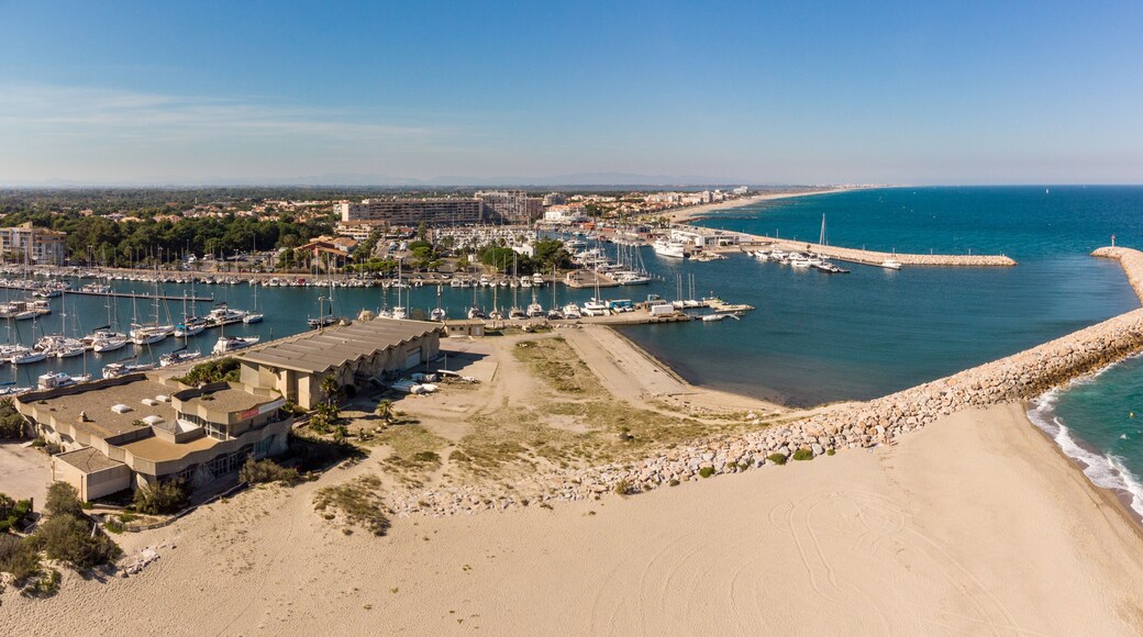 Bãi biển Saint-Cyprien