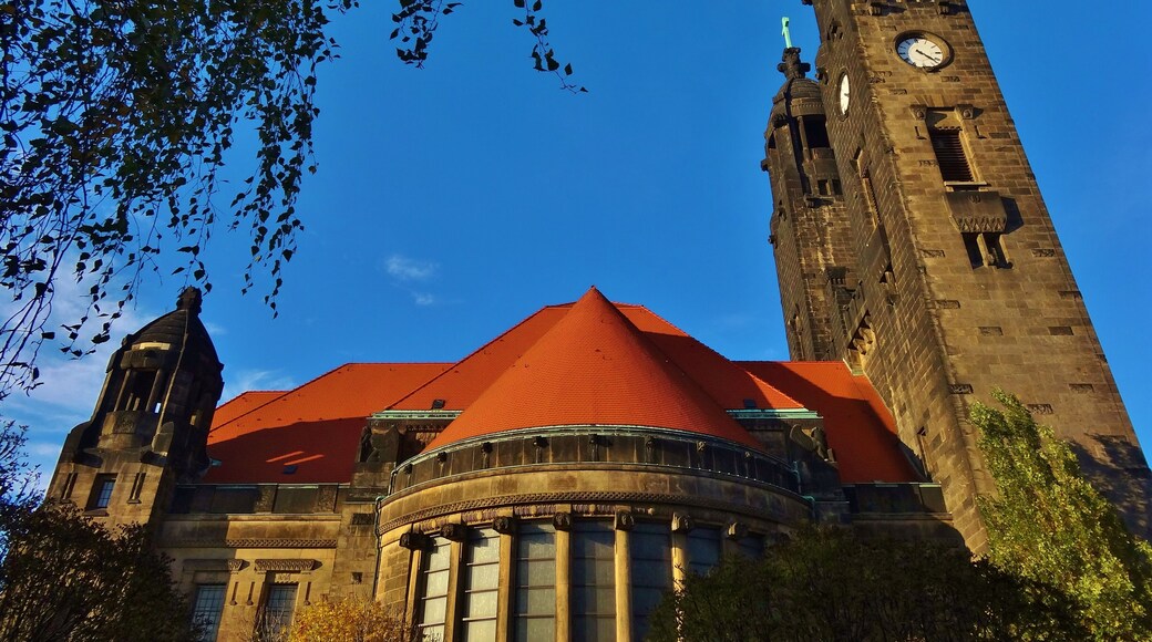 The Christus Church in Dresden Strehlen was built in eclecticism by hard working peoples with education. This image, which was originally posted to Panoramio, was reviewed on 3 September 2014 by the administrator or trusted user Leoboudv, who confirmed that it was available on Panoramio under the above license on that date.