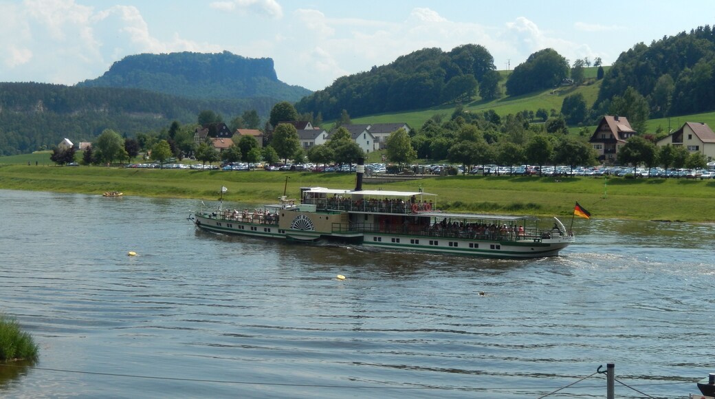 Elbtal zwischen Pirna und Rathen. Rathen FFH-Gebiet Elbtal zwischen Schöna und Mühlberg. FFH-Gebietsnummer 4545-301 011, Elbe-Mulde-Tiefland (D10), Sächsisch-Böhmisches Kreidesandsteingebiet (D15), Erzgebirgsvorland und Sächsisches Hügelland (D19)