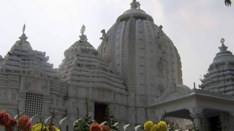 Not sure what building this is, but I think it's beautiful!