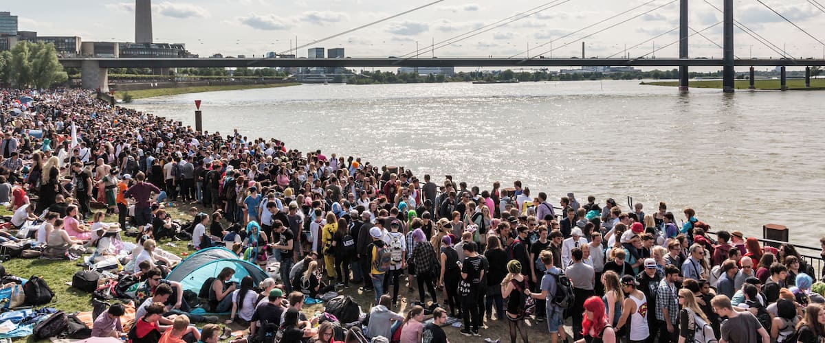 âJapantag 2016â (background: Rheinturm and RheinkniebrĂŒcke) in DĂŒsseldorf, North Rhine-Westphalia, Germany