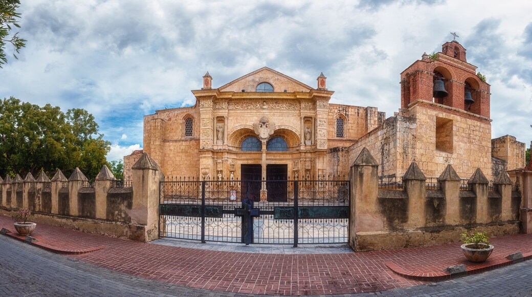 Scenic view of the exterior of the Cathedral de Santa Maria la Menor in Santo Domingo, first and oldest catholic basilica in the Americas, Ciudad Colonial historic district, Dominican Republic