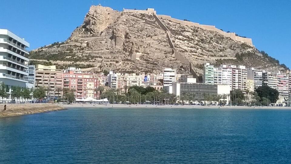 CASTILLO DE SANTA BARBARA