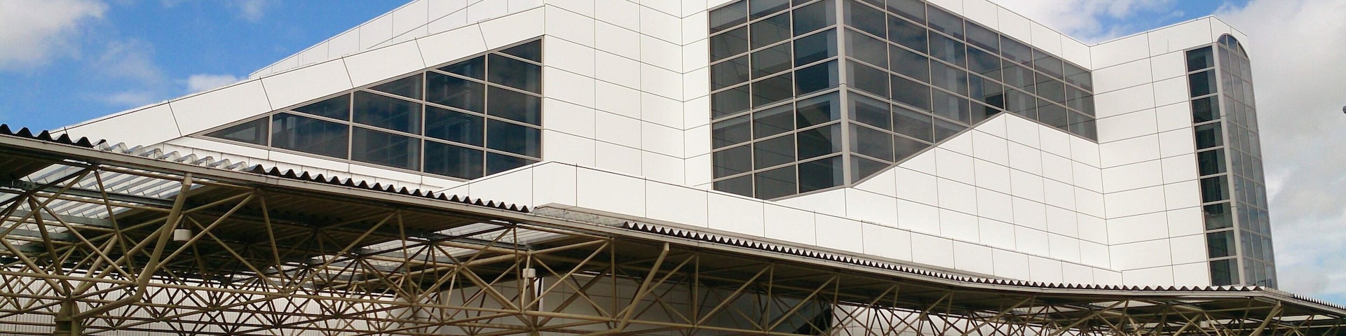 矢代田駅の東口側駅舎