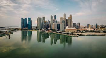 High view and reflection to the central district and tourist must see attraction in Singapore