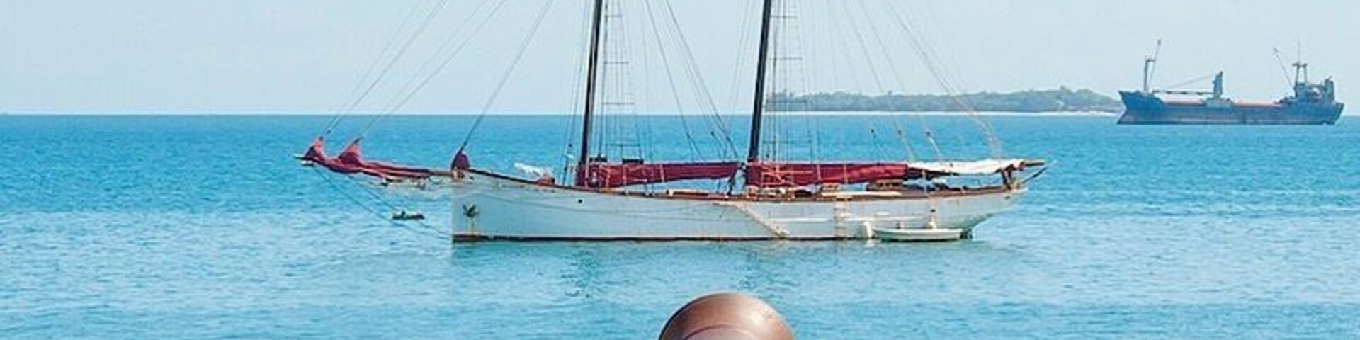 The gorgeous coast of #Zanzibar, #Tanzania. I will always love and remember the blue tones of the #IndianOcean. #Africa #Beach