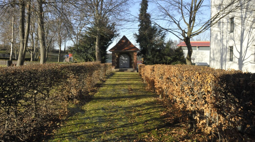 Schönau vor dem Walde, Friedhofskapelle