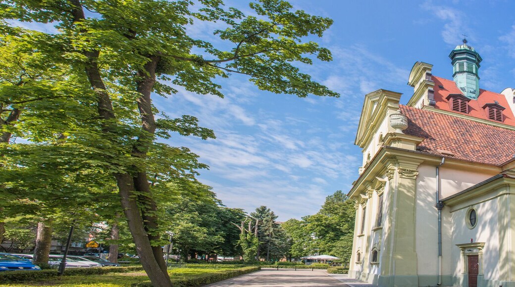 Strandpanorama Kirche am Pier in Sopot (Molo w Sopocie) Gdynia (Gdingen) pomorskie (Pommern) Polska (Polen)
