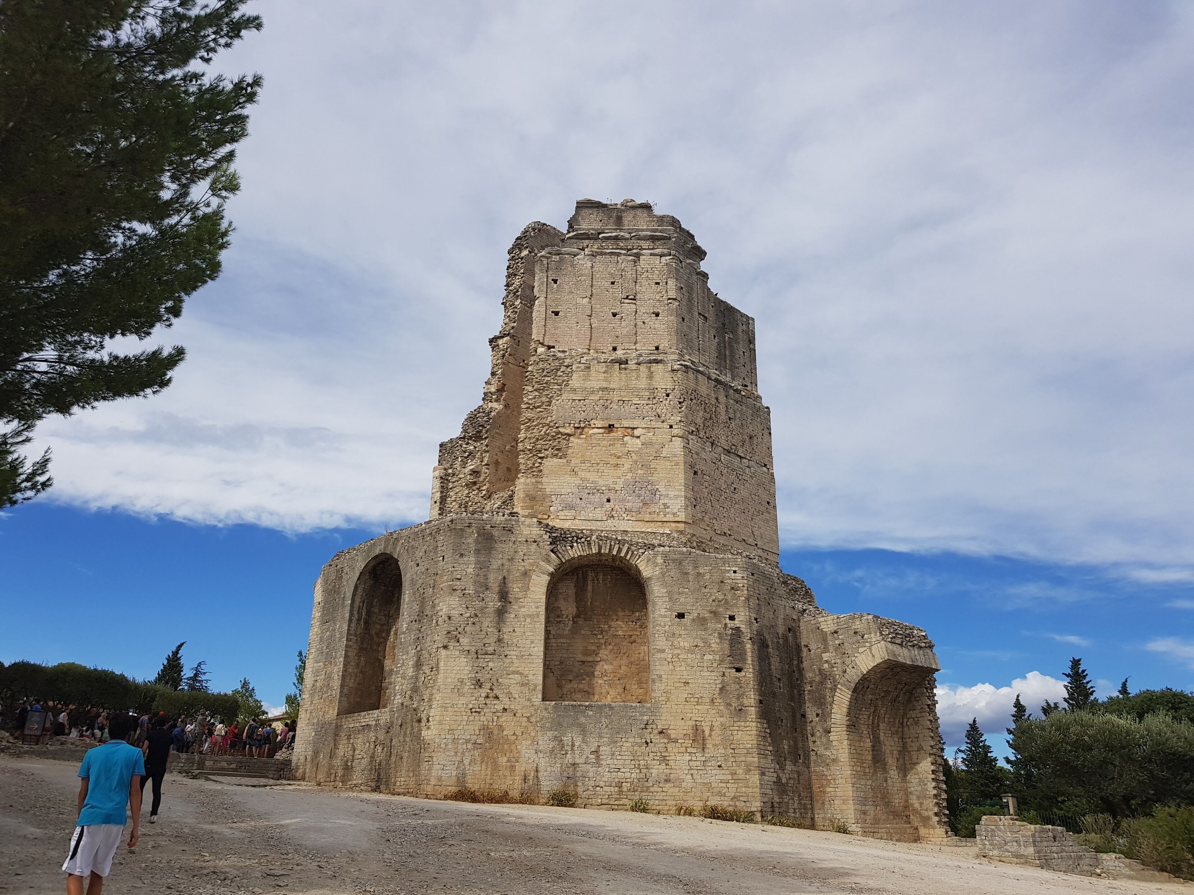 This building is indexed in the Base Mérimée, a database of architectural heritage maintained by the French Ministry of Culture, under the reference PA00103155 .
