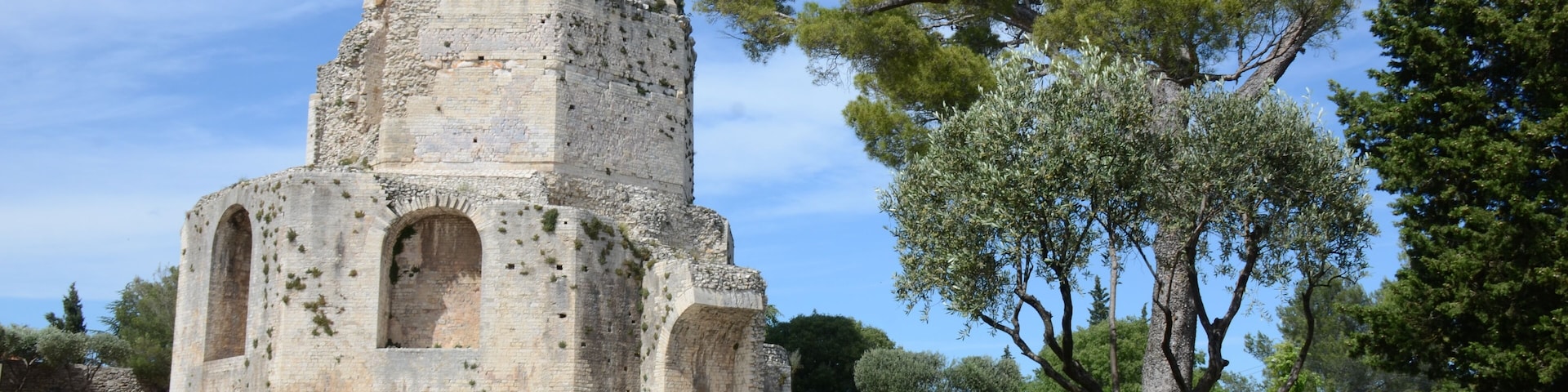 The famous Tour (tower) Magne at the Fountain gardens Nimes