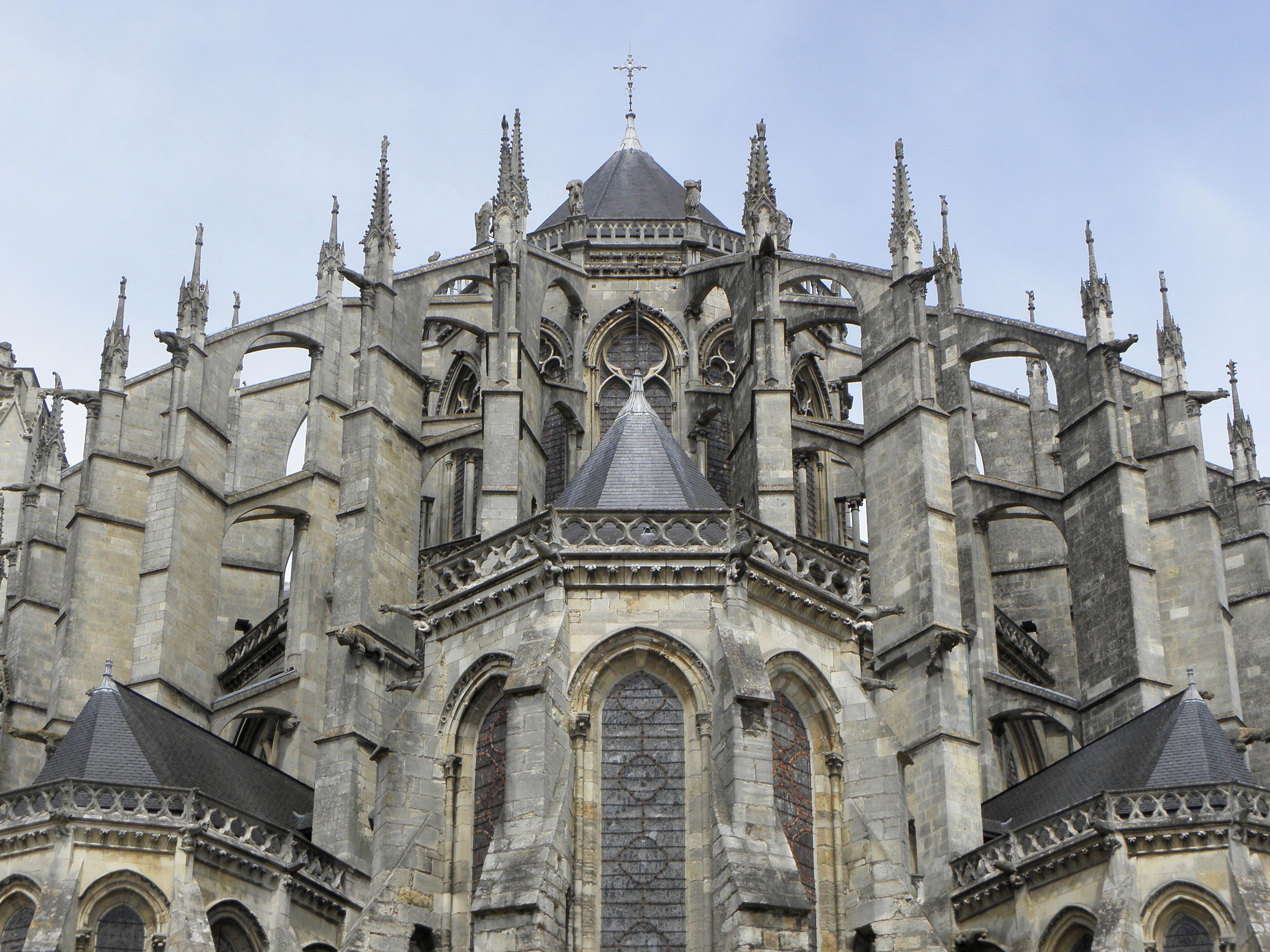 Chevet de la cathédrale Saint-Julien du Mans (72).