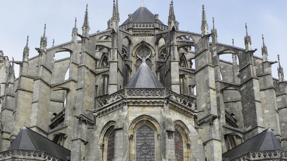 Chevet de la cathédrale Saint-Julien du Mans (72).