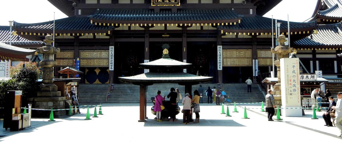 The Main Hall of Heiken-ji (Kawasaki Daishi) temple.