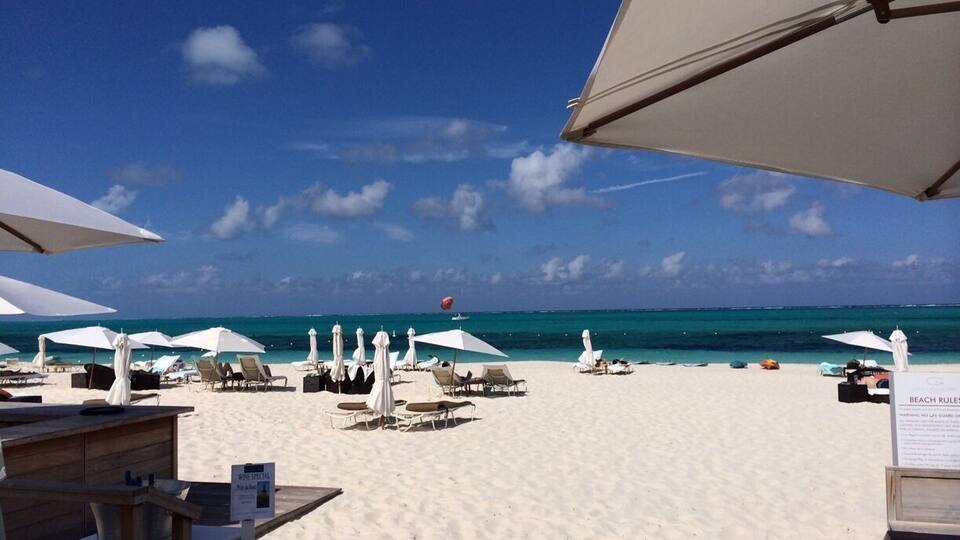 Awesome modern boutique hotel on Grace Bay - the gansevoort.