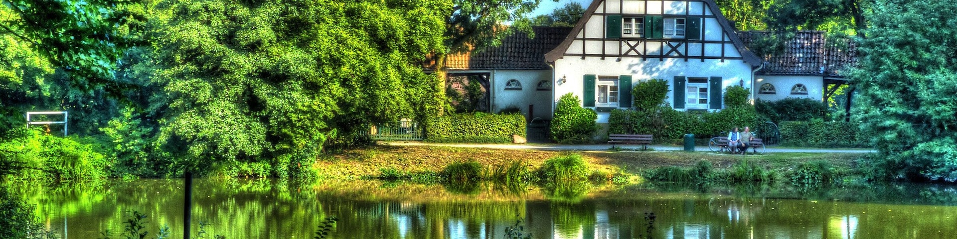 Fachwerkhaus am Teich im Stadtwald Gelsenkirchen-Buer