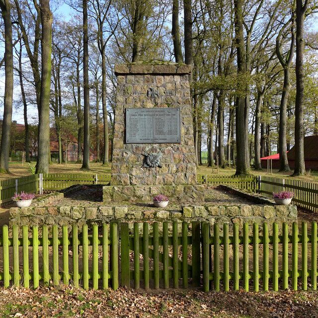 Ehrenmal in Bleckmar (War Memorial in Bleckmar)