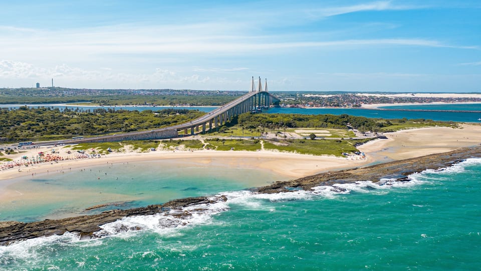 Foto aerea da Ponte Nerton Navarro em Natal no Rio Grande do Norte