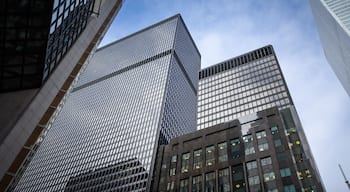 Montréal International District