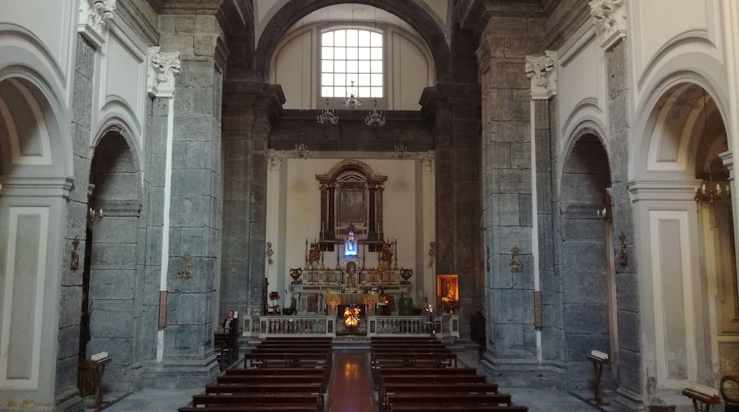 Onofrio Vecchi, l'interno