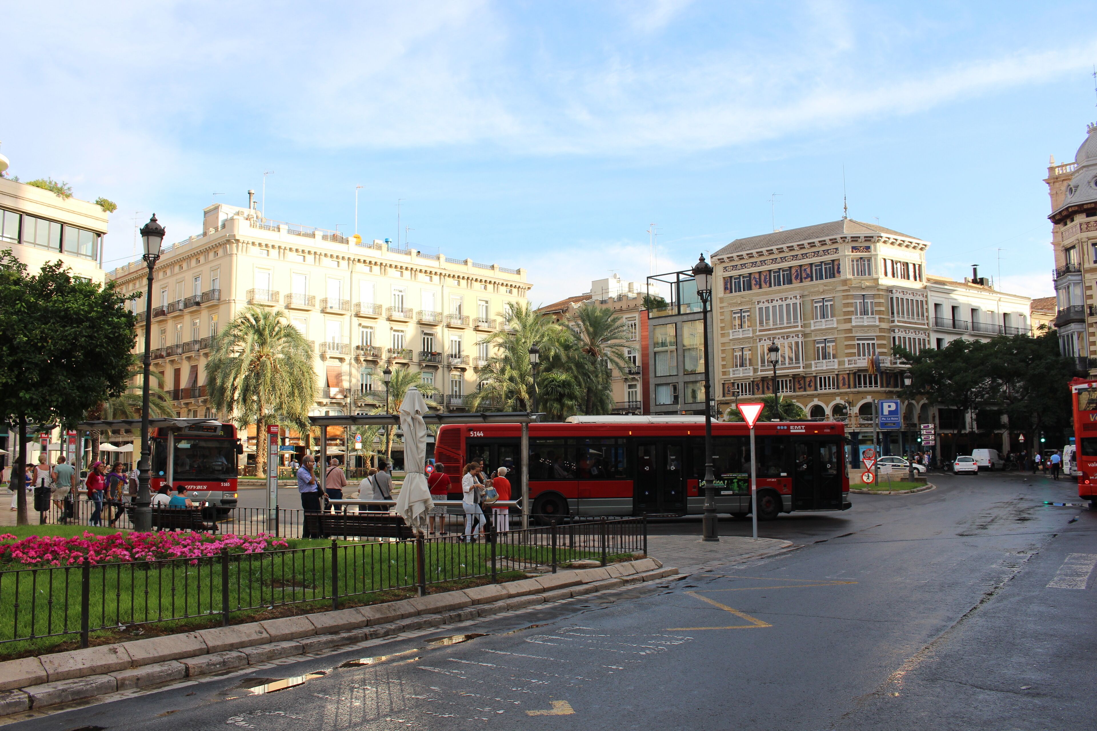 Валенсия. Пласа-де-ла-Рейна (Plaça de la Reina)
