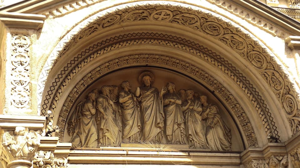 This building is indexed in the Base Mérimée, a database of architectural heritage maintained by the French Ministry of Culture, under the reference PA00132819 .