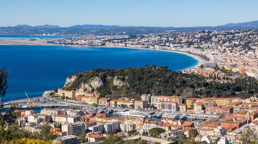 Panorama sur la Baie des Anges à Nice depuis le Mont Boron