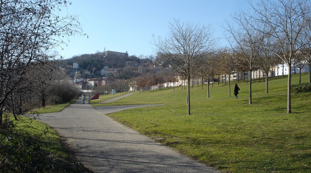 Vue, vers le nord-ouest, du parc Saint-Clair dans la commune de Caluire-et-Cuire près de Lyon.