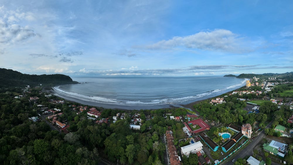 Tropical Jaco Beach, Garabito in Costa Rica
