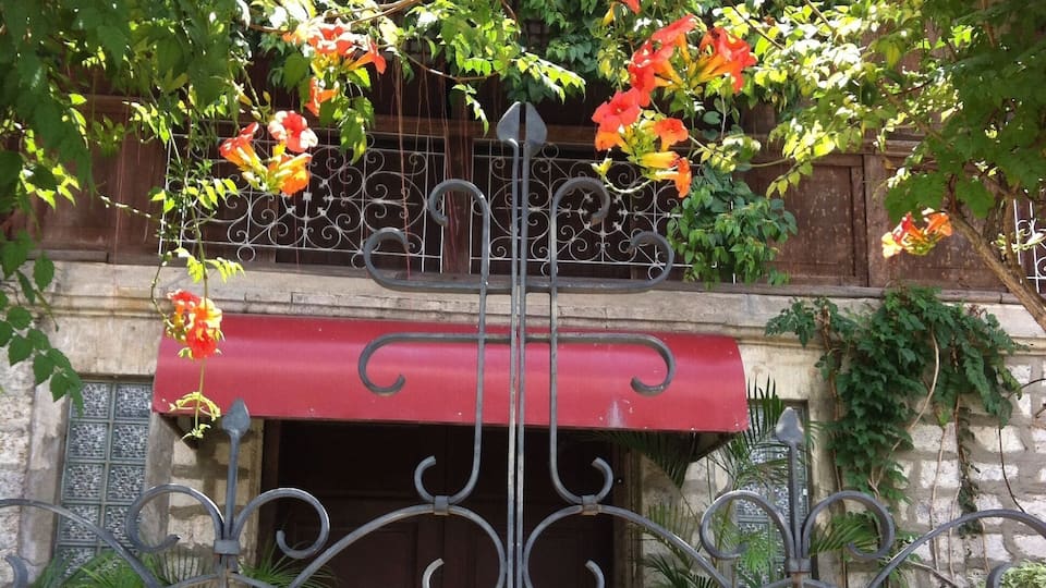 We were on our way to the venue when we accidentally passed by this well preserved antic house.