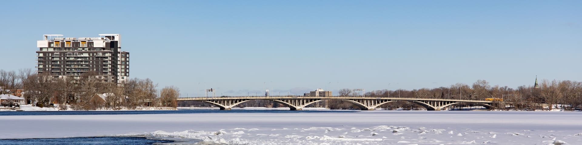 Pont Viau l'hiver