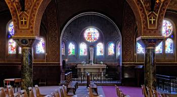 This building is indexed in the Base Mérimée, a database of architectural heritage maintained by the French Ministry of Culture, under the reference PA21000071 .