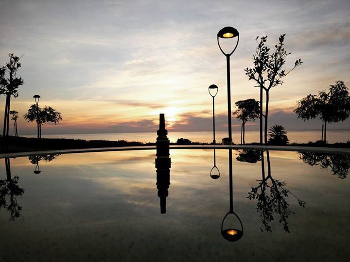 Another sunrise in the depths of winter hands frozen on the camera waiting for first light. #Reflections